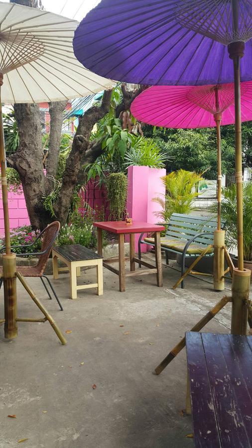 999 Triplenine Chiangmai Hostel Chiang Mai Bagian luar foto