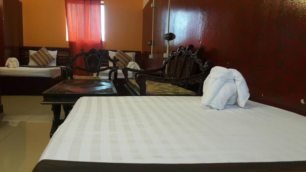 999 Triplenine Chiangmai Hostel Chiang Mai Bagian luar foto
