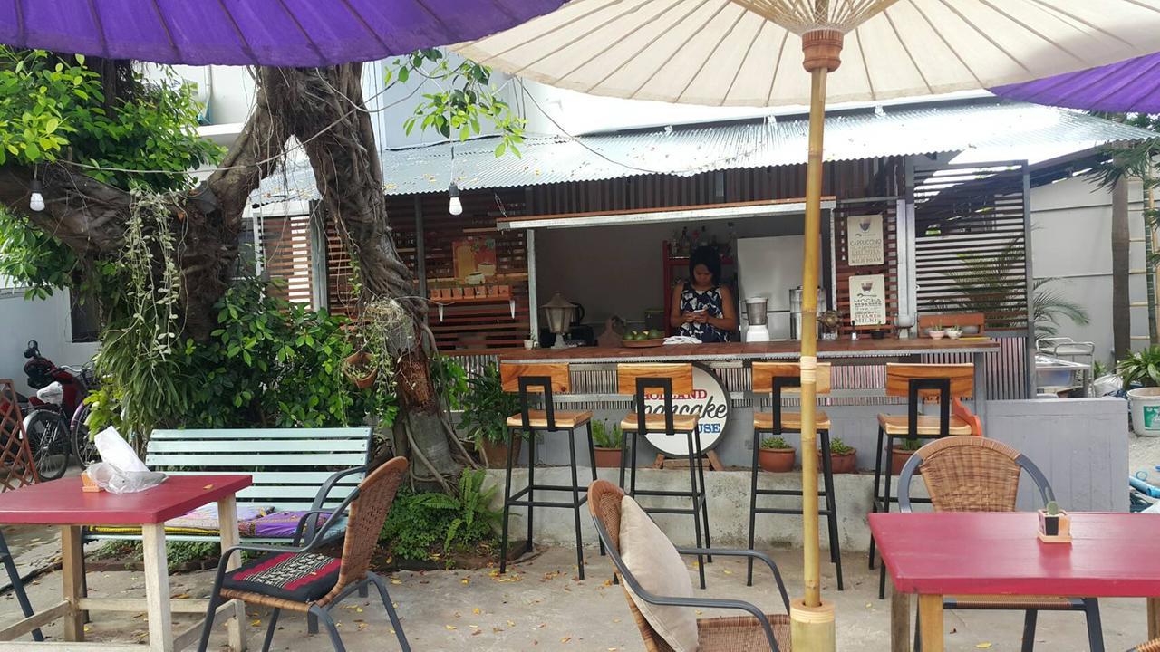999 Triplenine Chiangmai Hostel Chiang Mai Bagian luar foto