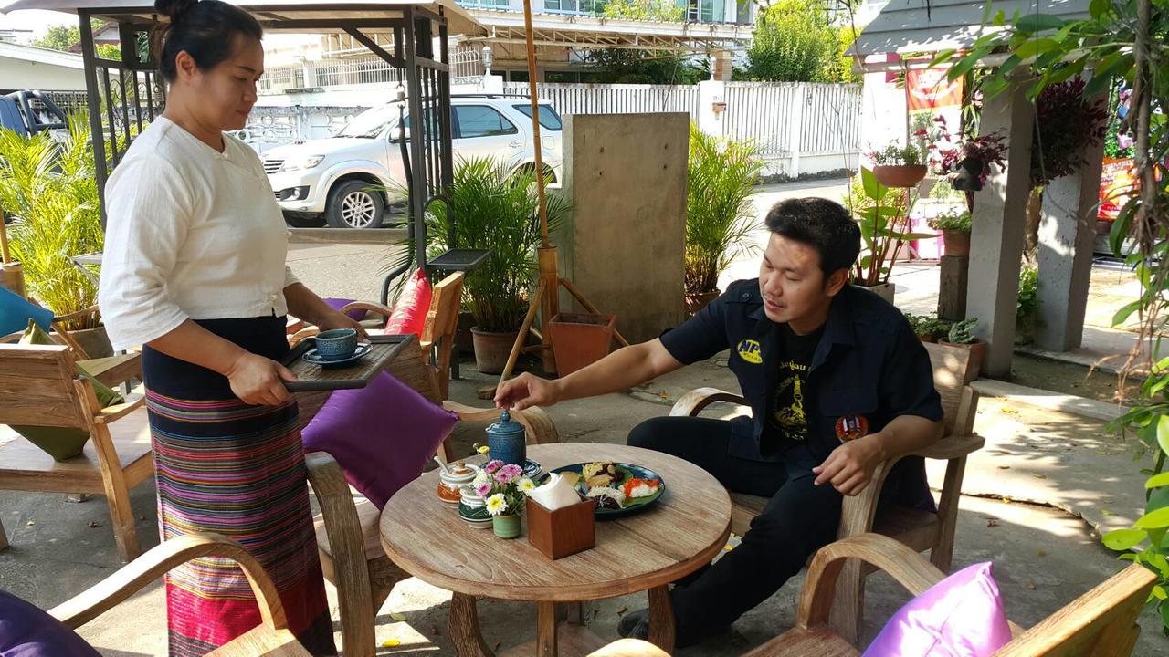 999 Triplenine Chiangmai Hostel Chiang Mai Bagian luar foto