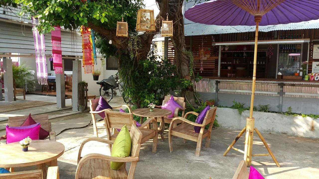 999 Triplenine Chiangmai Hostel Chiang Mai Bagian luar foto