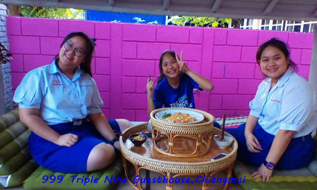 999 Triplenine Chiangmai Hostel Chiang Mai Bagian luar foto